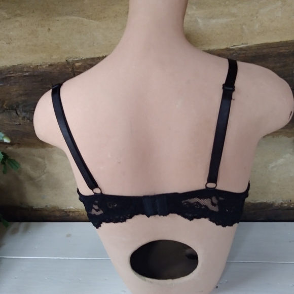 Black Underwire Push Up Bra Size 38C - Picture 2 of 5